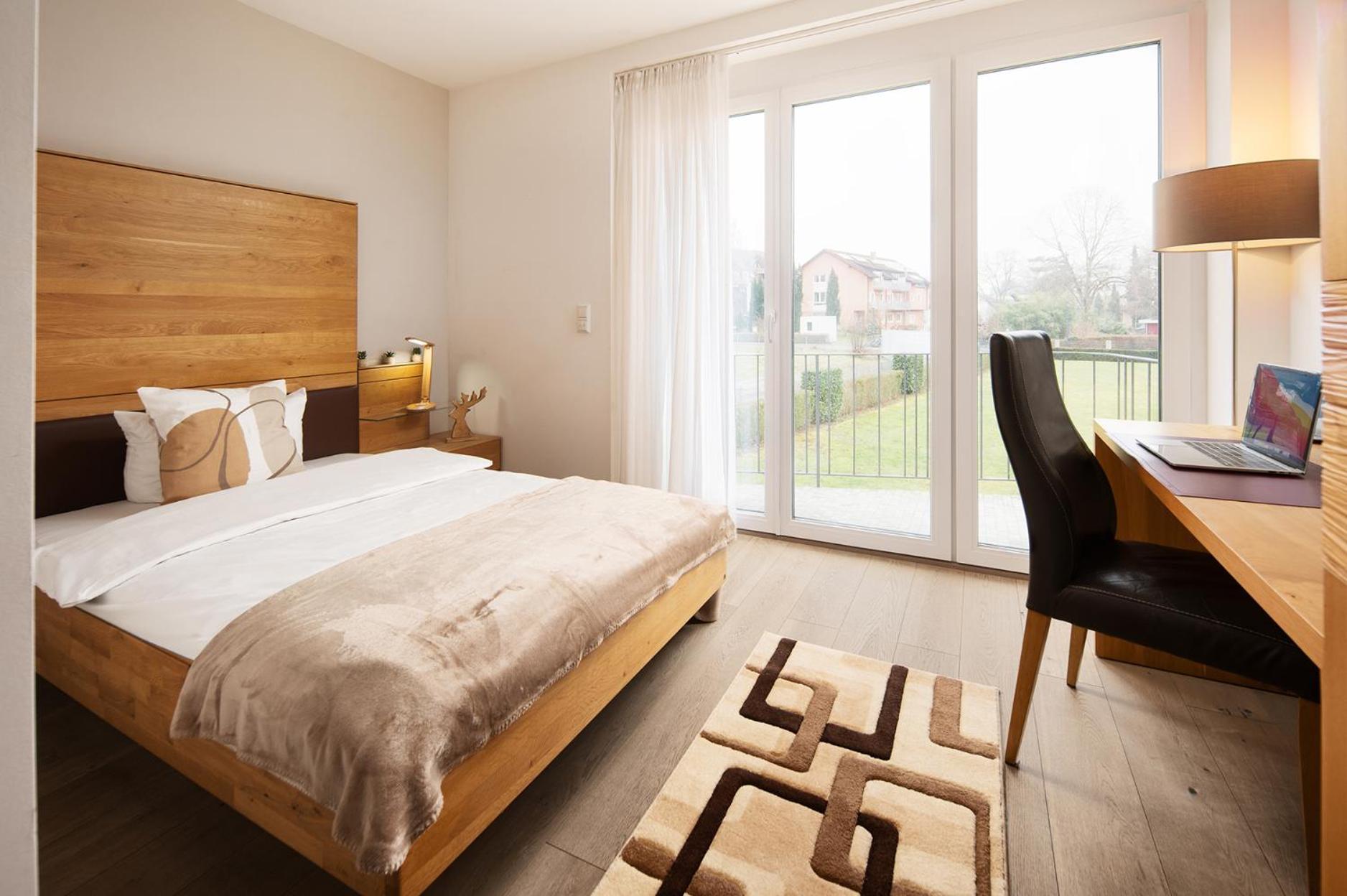 Hotel Vier Jahreszeiten An Der Therme & Kliniken Bad Krozingen Naehe Freiburg & Schwarzwald Ideal Fuer Wellness Kur & Business Ausfluege 24H Check In- Wlan & Parken Gratis Exterior foto
